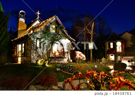 河口湖オルゴールの森 トワイライトイルミネーション2015　香りの館 18438761