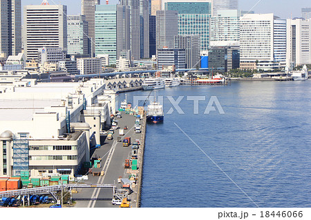東京の街並み　芝浦ふ頭、日の出桟橋 18446066
