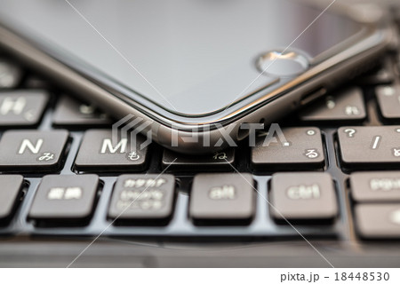 スマートフォン 18448530