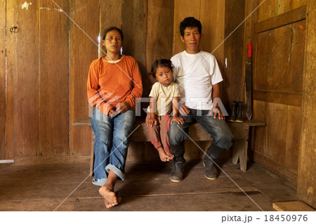 Poor Quechua Family Poor Quechua Family 18450976