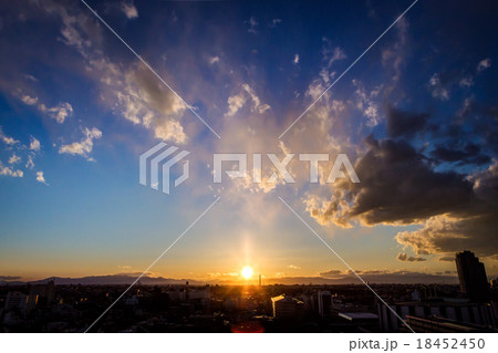 都市の夕暮れ 都市の夕暮れ 18452450