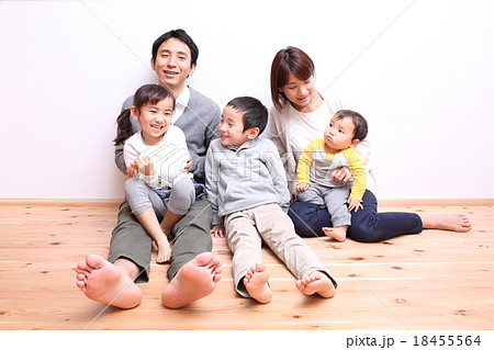仲良し家族 18455564