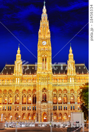 Vienna's Town Hall (Rathaus) Vienna's Town Hall (Rathaus) 18456334