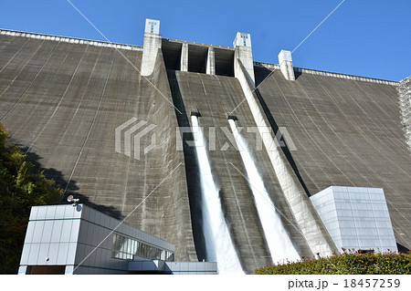 ダム放流 ダム放流 18457259