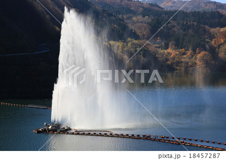 月山湖大噴水 18457287