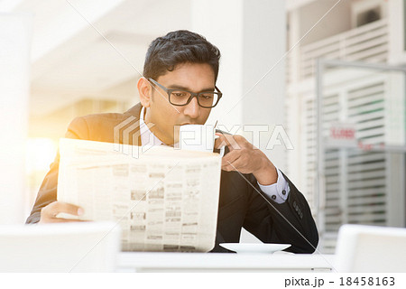 Business people breakfast Business people breakfast 18458163