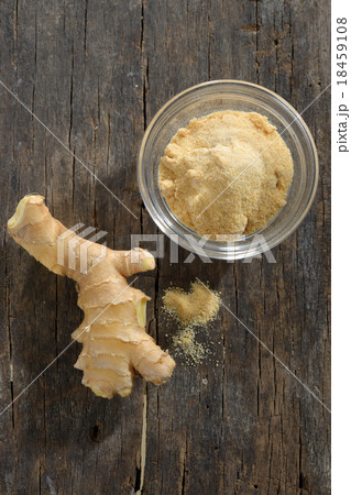 Ginger fresh root and ginger spice Ginger fresh root and ginger spice 18459108