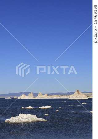 モノ・レイクのトゥファ 18469198