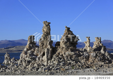 モノ・レイクのトゥファ 18469350