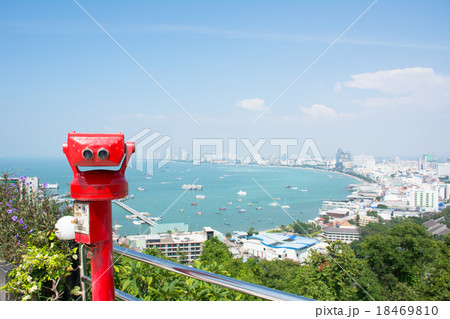 Coin-operated binoculars with pattaya beach 18469810