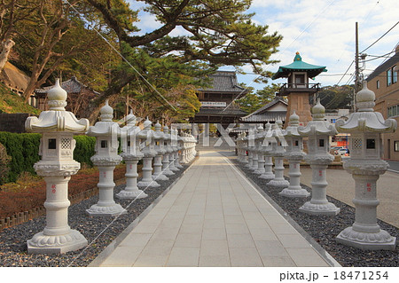 大本山小湊誕生寺　入口 18471254