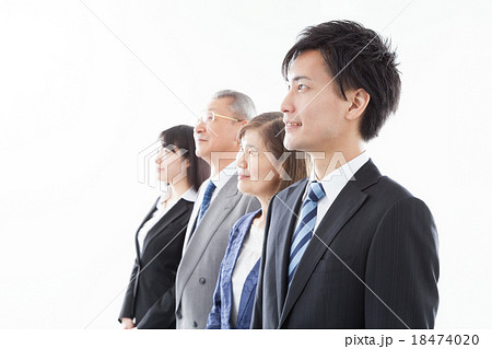 見上げるビジネスマン 見上げるビジネスマン 18474020