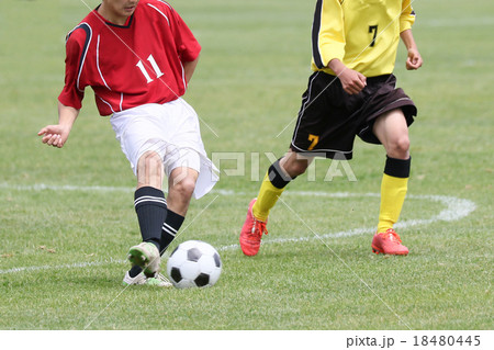 サッカー　フットボール 18480445