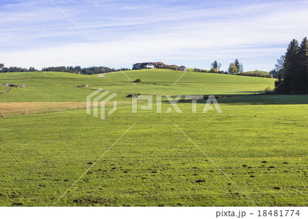 ババリア地方の田園風景 18481774