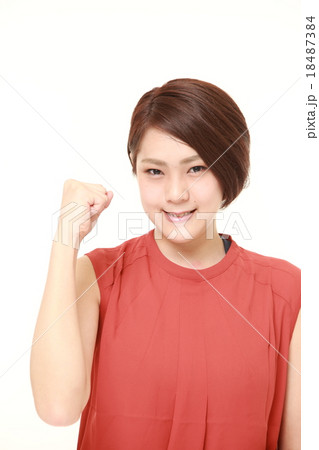 ガッツのある女性 18487384