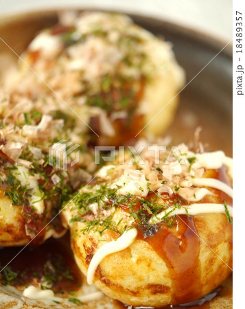 Takoyaki (vertical position) - Stock Photo [18489357] - PIXTA
