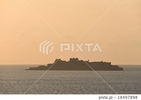 軍艦島夕景 10 軍艦島夕景 10 18497898