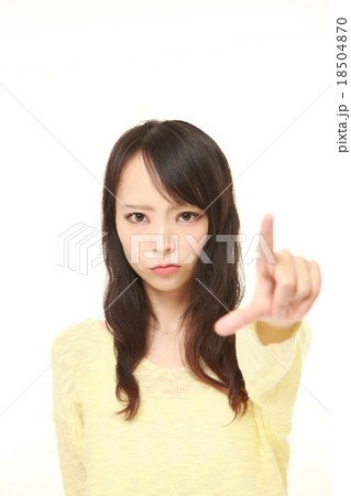 批判 批判 18504870