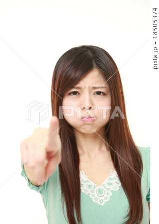 批判 批判 18505374