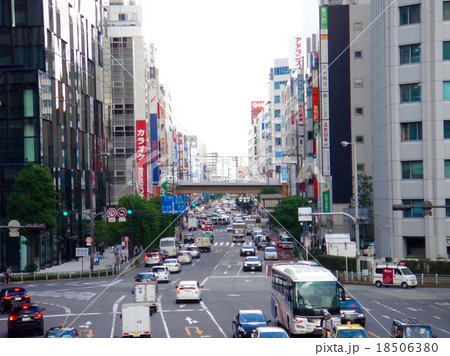 大阪梅田 阪急前交差点 大阪梅田 阪急前交差点 18506380