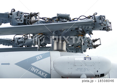 SH-60J　哨戒ヘリコプター　横浜　大桟橋 18508046