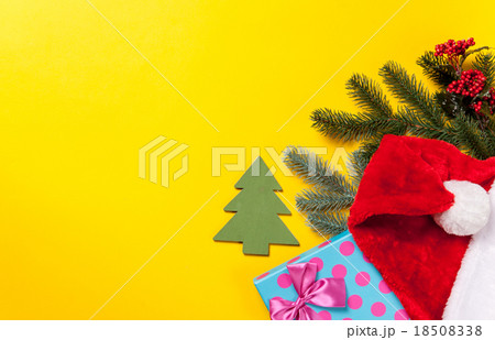 Christmas tree toy and gfits Christmas tree toy and gfits 18508338