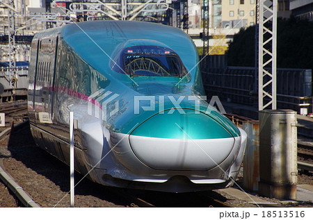 新幹線　E5系 18513516