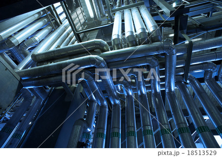 Industrial Steel pipelines, valves and ladders 18513529