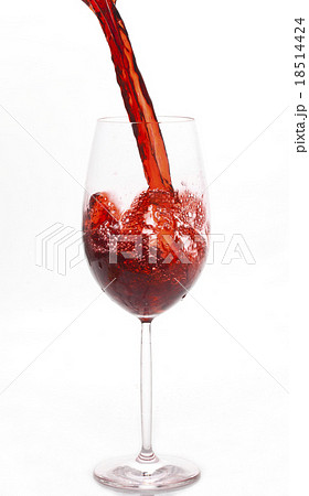 Red wine pouring Red wine pouring 18514424