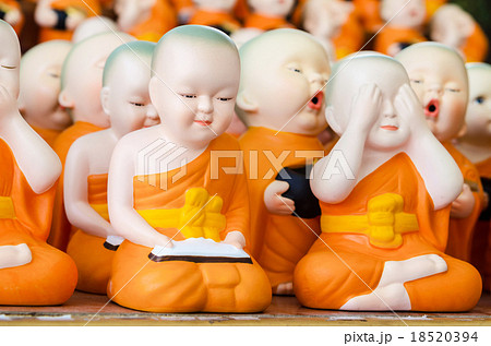 Many ceramic monk doll. Many ceramic monk doll. 18520394