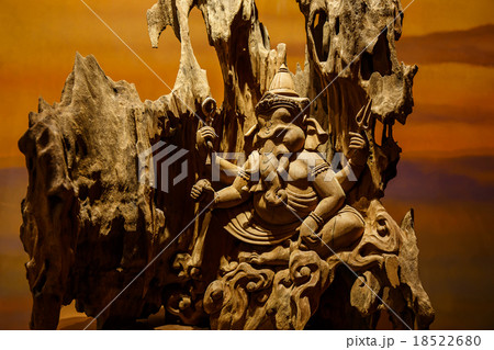 Ganesh carved wood 18522680