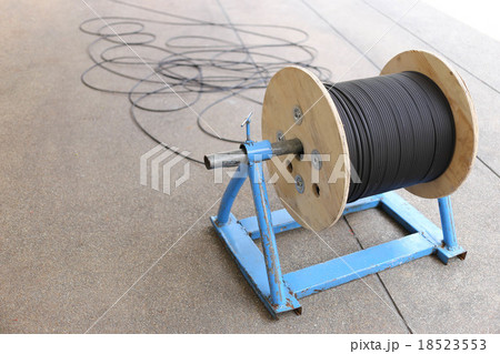 Power cable drum with optical fiber 18523553