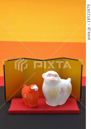 干支の置物 18523879