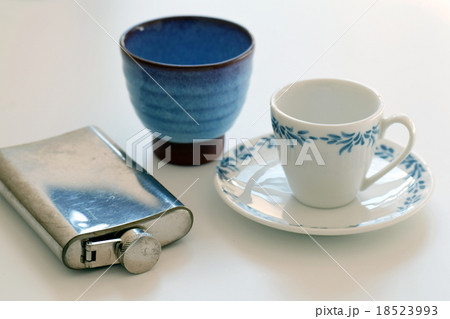 カップ　容器　器　 18523993