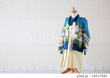 男の子着物　右寄り横 18527684
