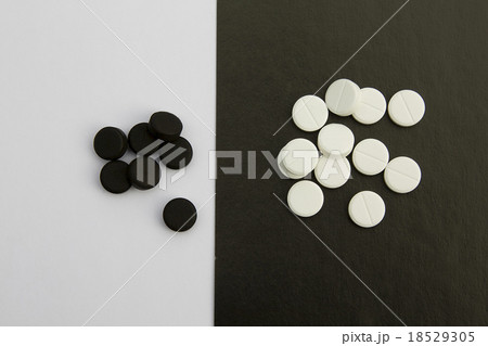 pills, close up pills, close up 18529305