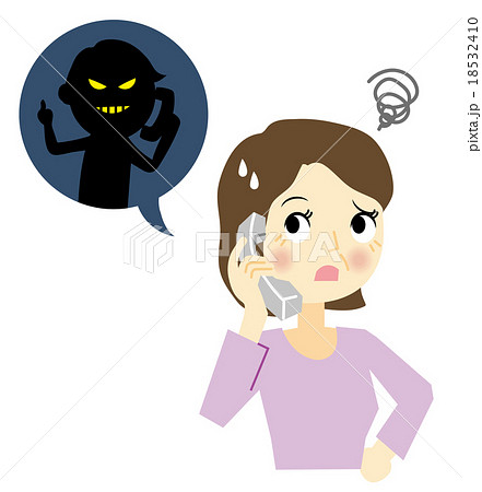 犯罪の電話を受けた女性 18532410