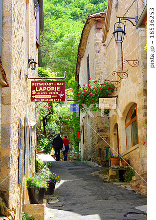 サン・シルク・ラポピー ミディ・ピレネー フランス サン・シルク・ラポピー ミディ・ピレネー フランス 18536253