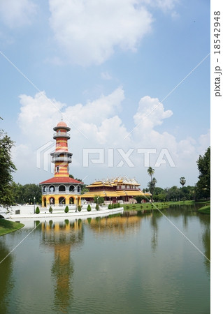 HO Withun Thasana and Phra Thinang wehart Chamrun HO Withun Thasana and Phra Thinang wehart Chamrun 18542948