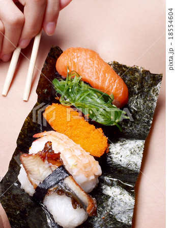Nude Sushi 18554604