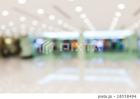 Shopping center blur background 18558494