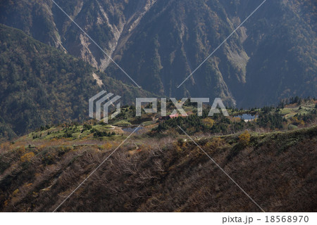 北アルプス小池新道からの鏡平 18568970