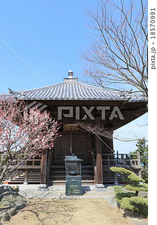 四国別格二十霊場十八番札所(四国霊場番外札所)「海岸寺」奥之院の「文殊堂」 四国別格二十霊場十八番札所(四国霊場番外札所)「海岸寺」奥之院の「文殊堂」 18570991