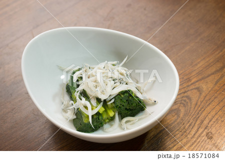 ほうれん草としらすのお浸し  18571084