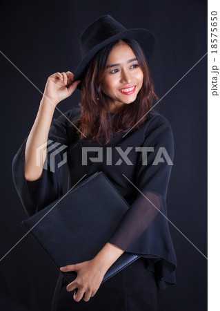 Portrait of Asian woman Portrait of Asian woman 18575650
