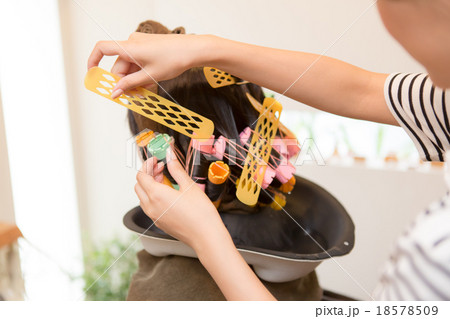 beauty parlor 18578509