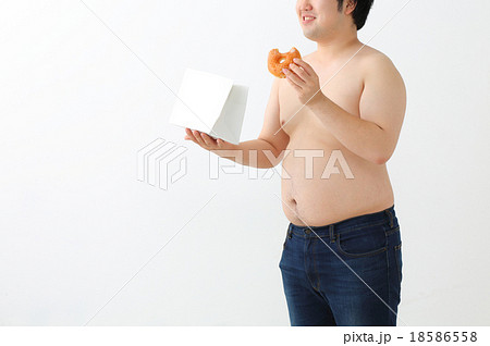 肥満男性　ドーナツ 18586558