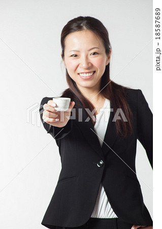 女性 年末年始 女性 年末年始 18587689