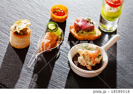 canape canape 18589318