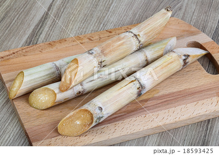 Shugar sticks 18593425